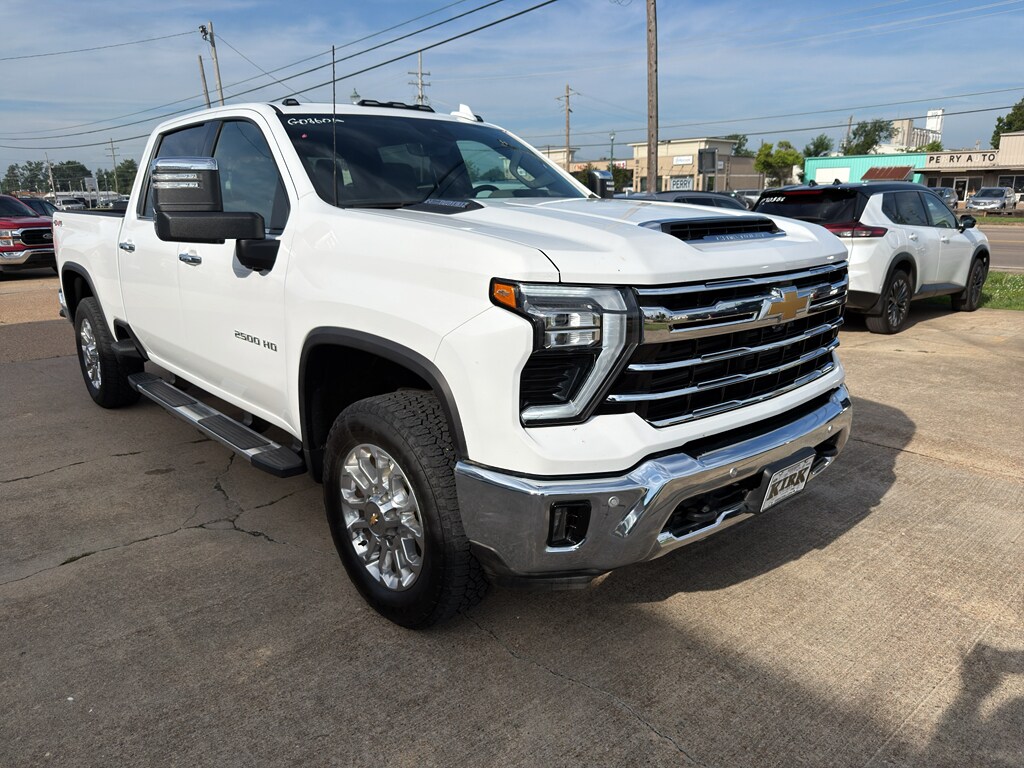 2025 Chevrolet Silverado 2500HD LTZ - Photo 7
