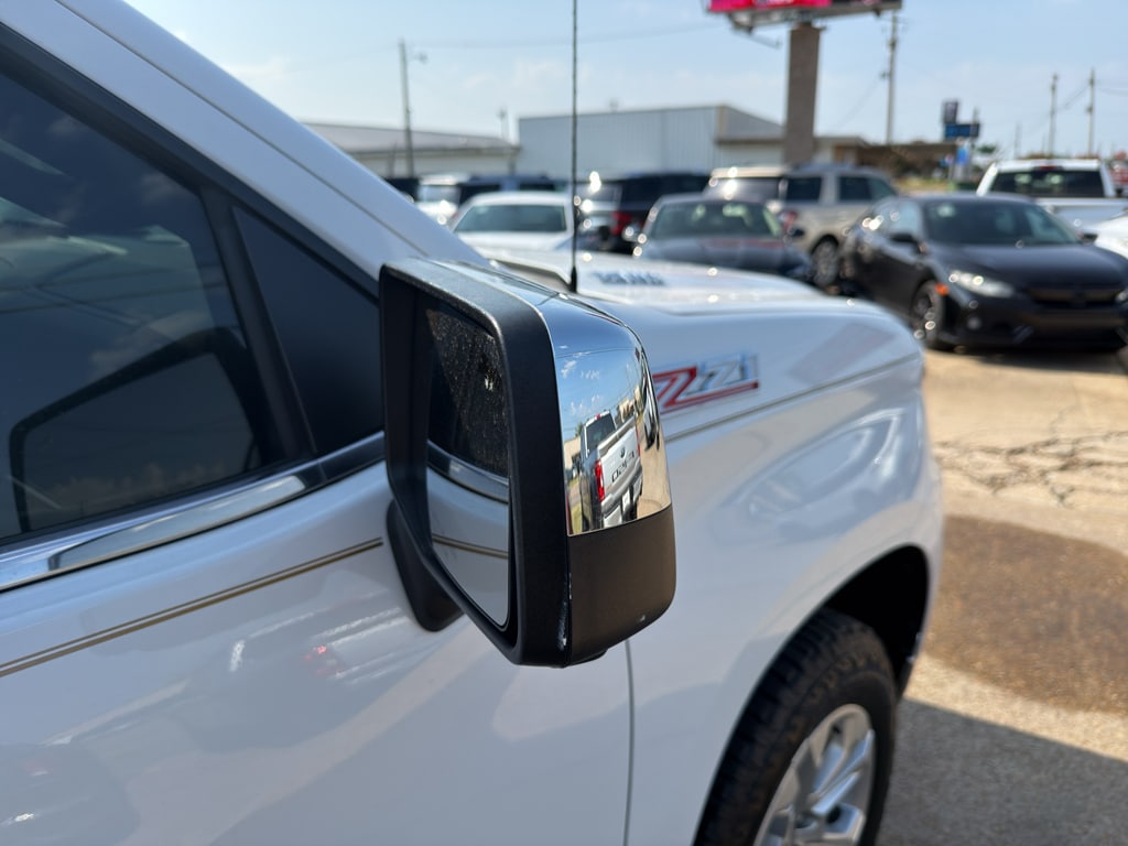 2024 Chevrolet Silverado 1500 LTZ - Photo 20