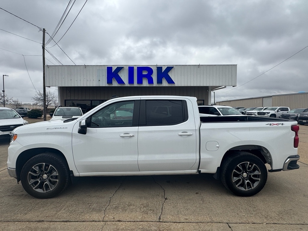 Used 2024 Chevrolet Silverado LT Crew Cab