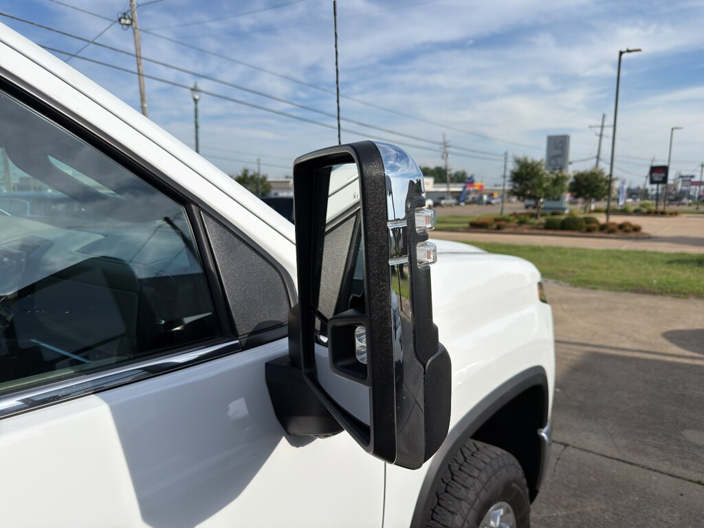 2025 Chevrolet Silverado 2500HD LTZ - Photo 15