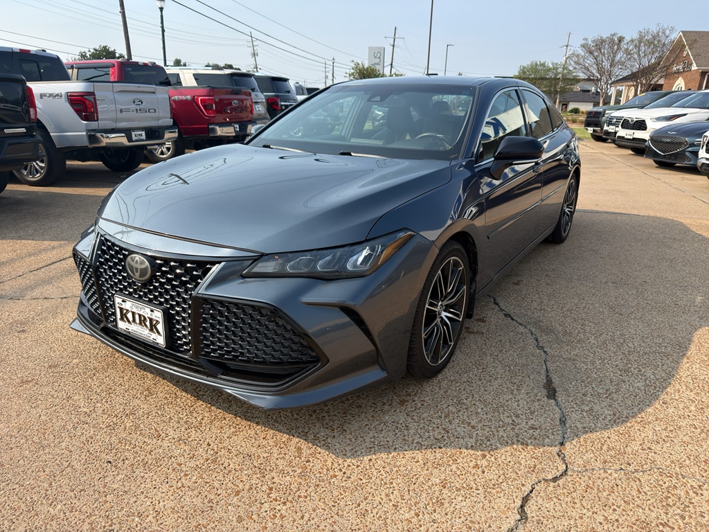 Used 2020 Toyota Avalon XSE Sedan