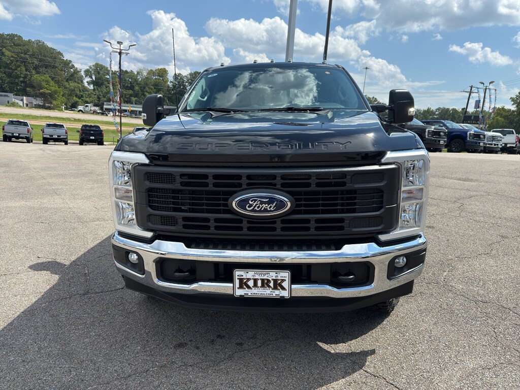 2026 Ford F-250 XL photo 2