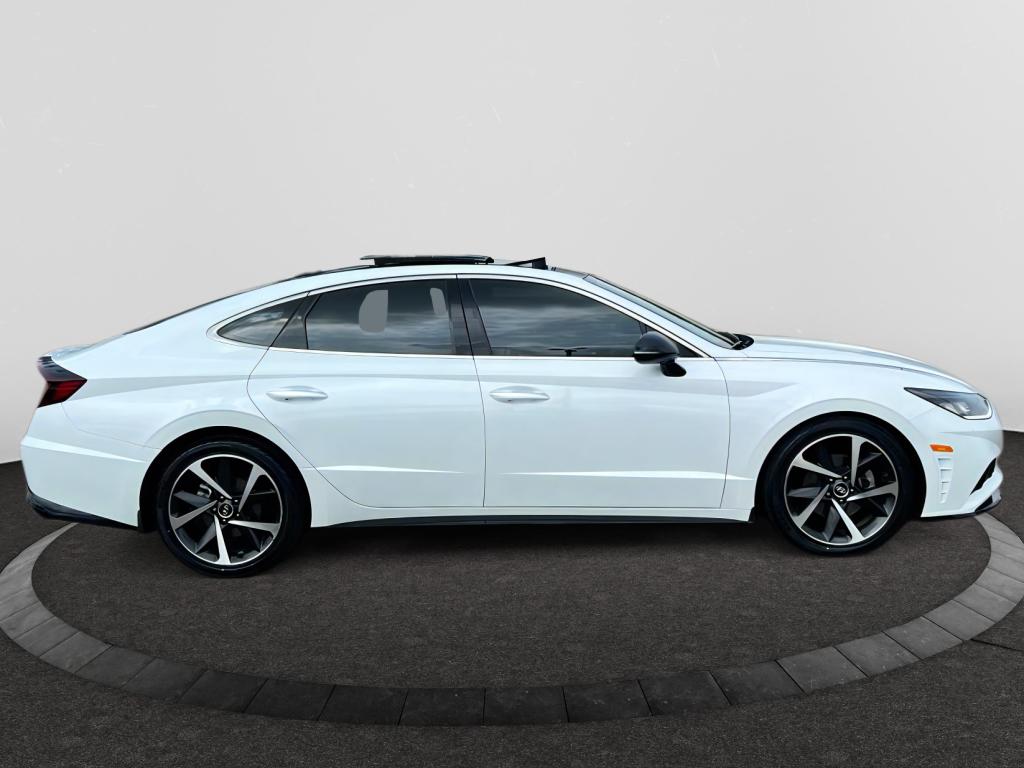 2022 Hyundai Sonata SEL Plus photo 3