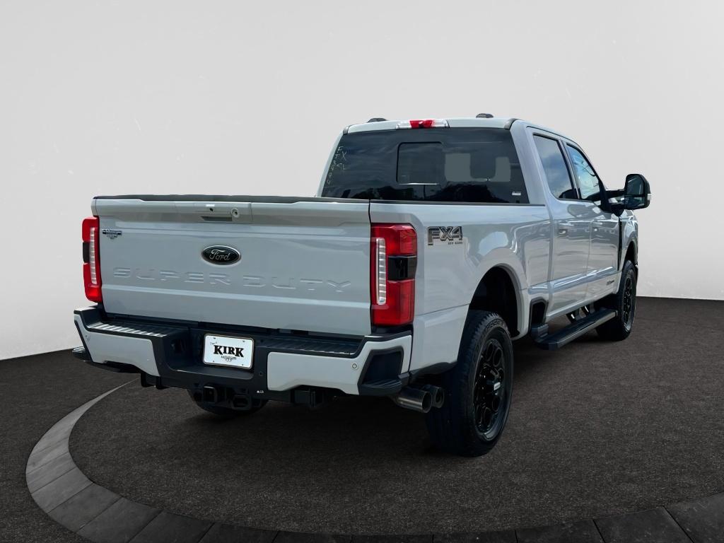 2025 Ford F-250 Lariat photo 4
