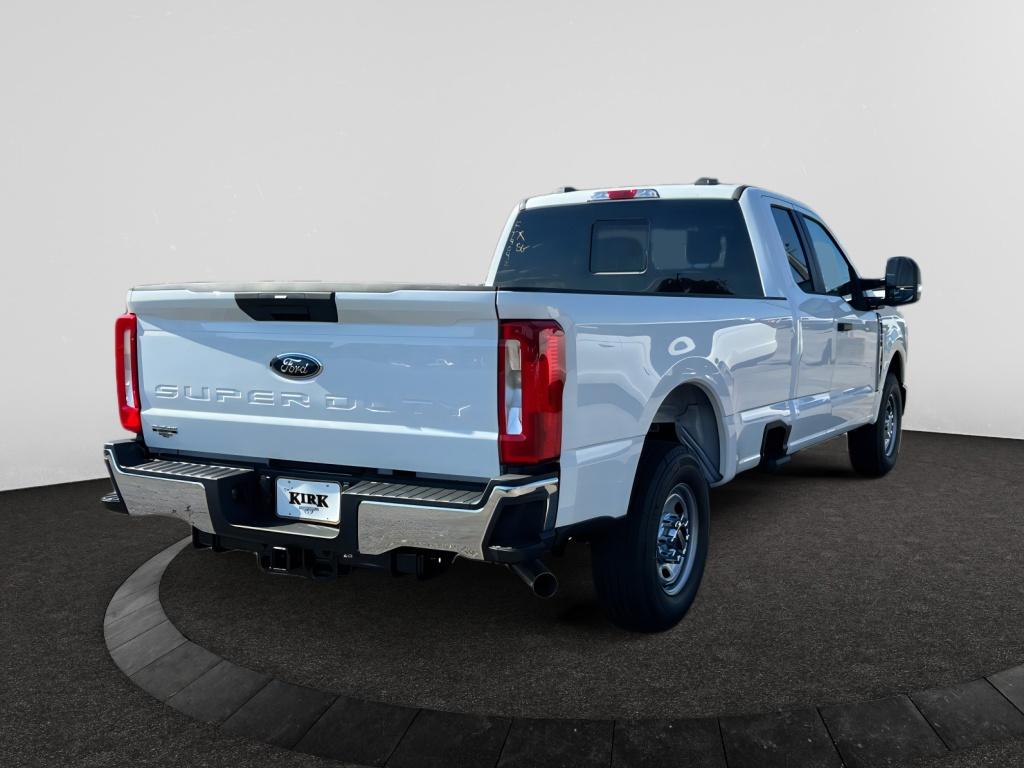 2026 Ford F-250 XL photo 4