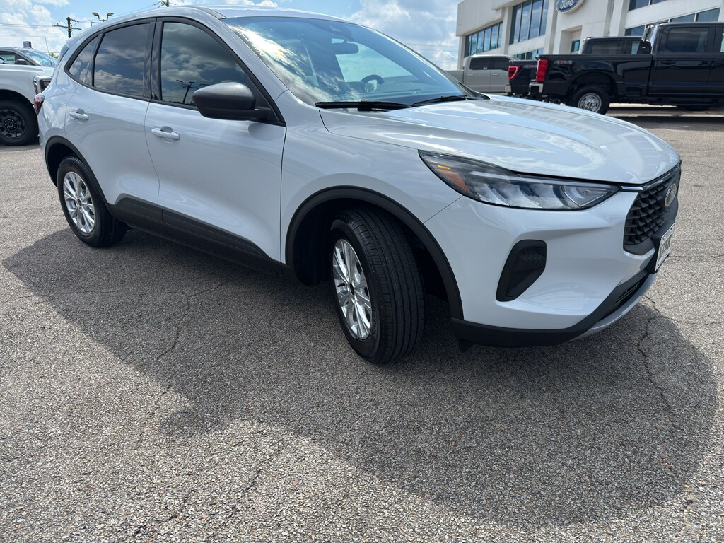 2025 Ford Escape Active photo 3