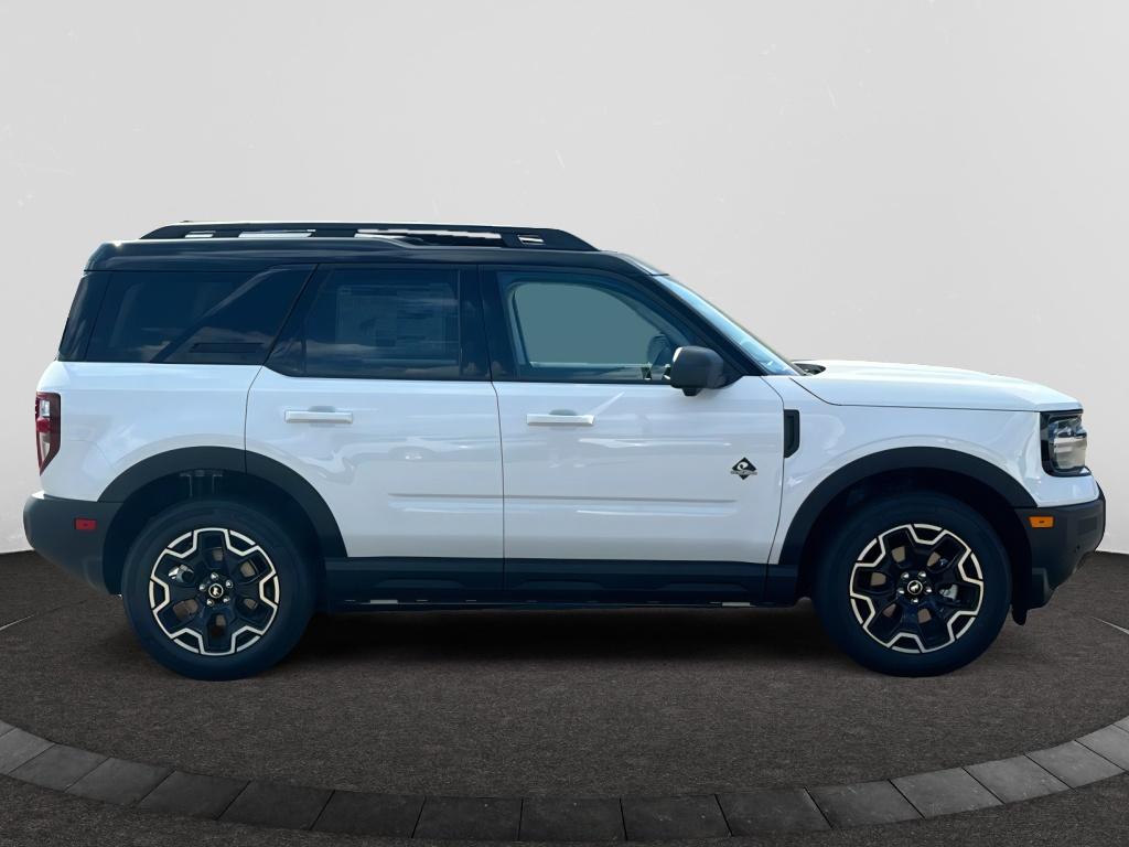 2025 Ford Bronco Sport Outer Banks photo 3