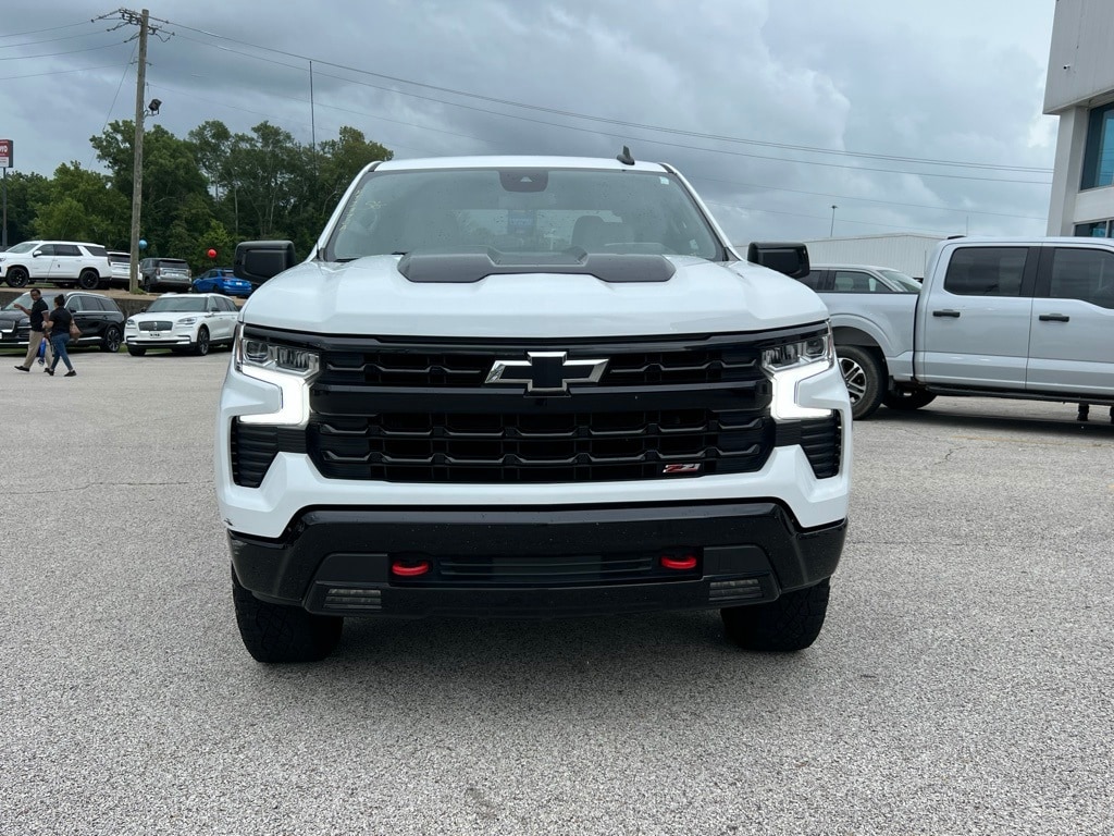 Used 2023 Chevrolet Silverado 1500 LT Trail Boss with VIN 3GCUDFED3PG267935 for sale in Vicksburg, MS