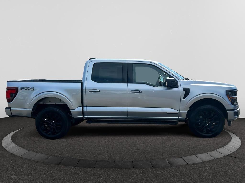 2025 Ford F-150 XLT photo 3