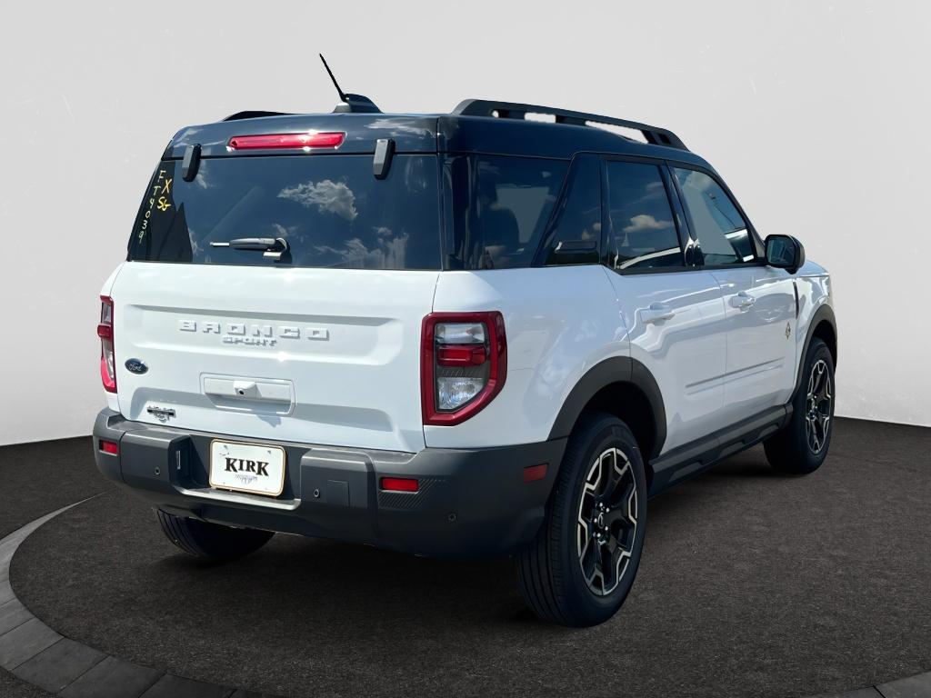 2025 Ford Bronco Sport Outer Banks photo 4