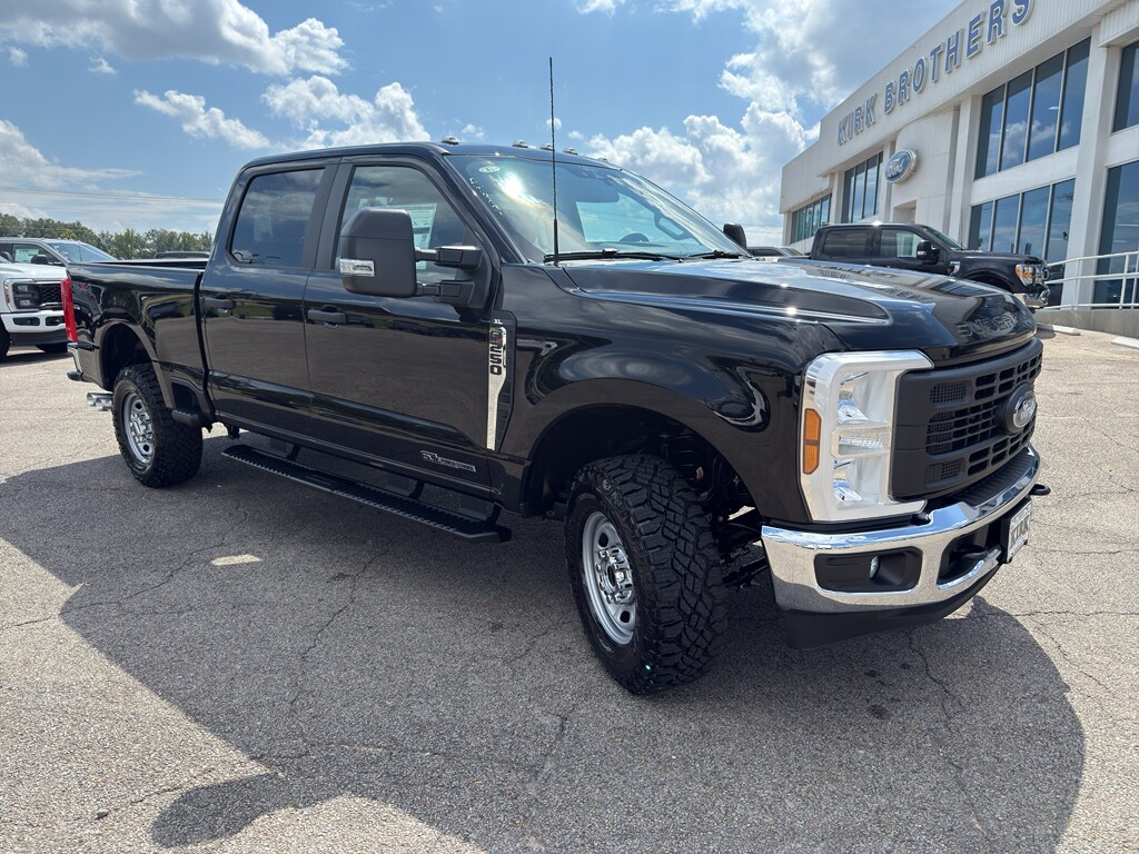 2026 Ford F-250 XL photo 3