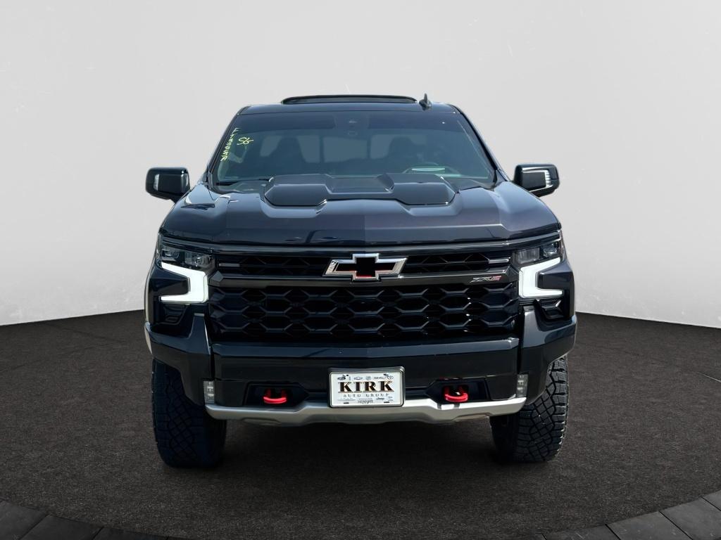 Used 2023 Chevrolet Silverado 1500 ZR2 with VIN 3GCUDHEL3PG336397 for sale in Vicksburg, MS