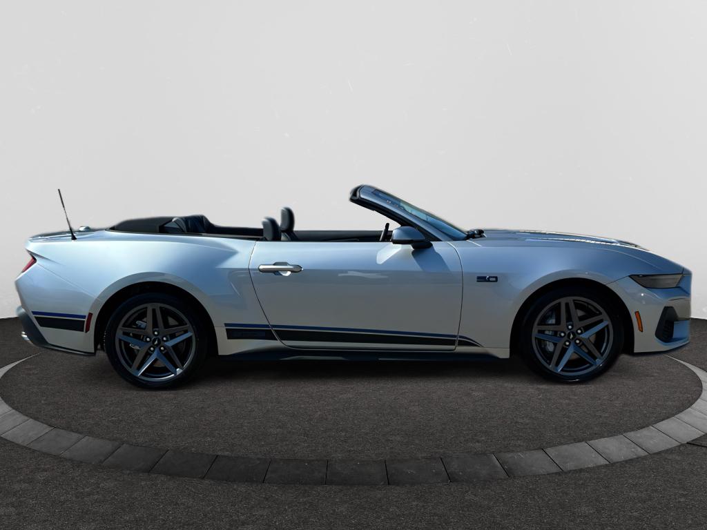 2025 Ford Mustang GT Premium Convertible photo 3