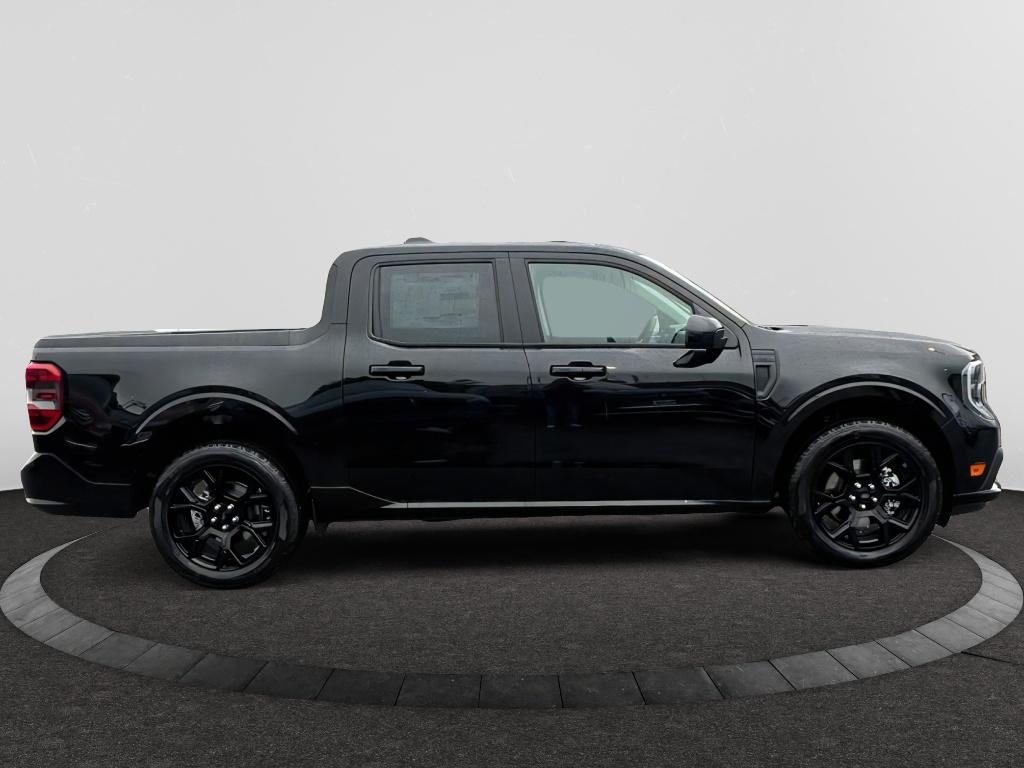 2025 Ford Maverick photo 3
