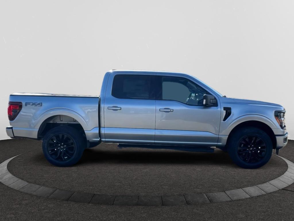 2025 Ford F-150 XLT photo 2