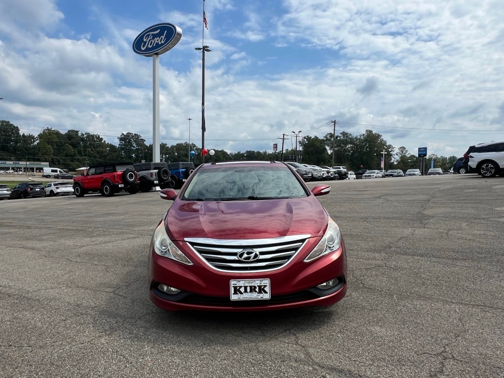 Used 2014 Hyundai Sonata Limited with VIN 5NPEC4AC8EH846268 for sale in Vicksburg, MS