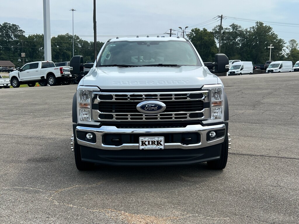 2026 Ford F-450 XL photo 2