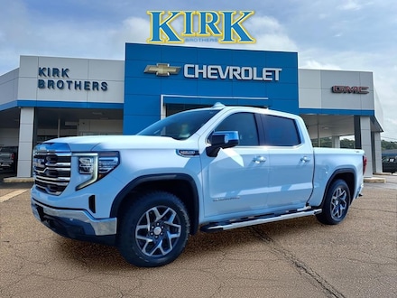 2022 GMC Sierra 1500 SLT Truck Crew Cab