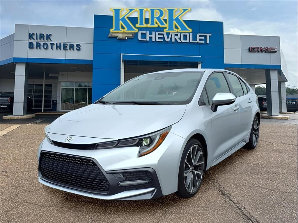 Used 2022 Toyota Corolla SE Sedan