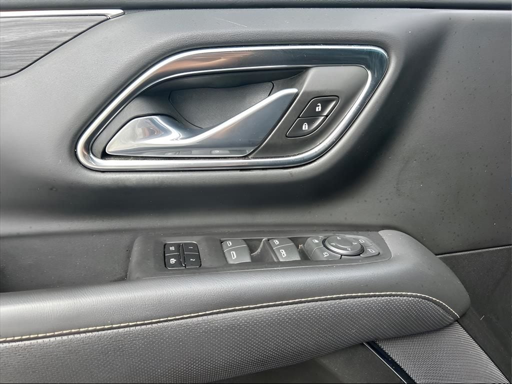 2023 GMC Yukon SLT - Photo 10