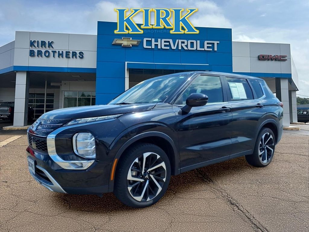 2024 Mitsubishi Outlander SE S-AWC's photo