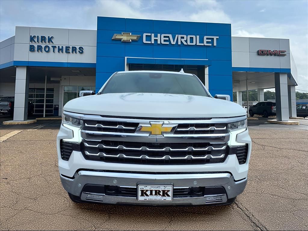 2026 Chevrolet Silverado 1500 LTZ photo 3