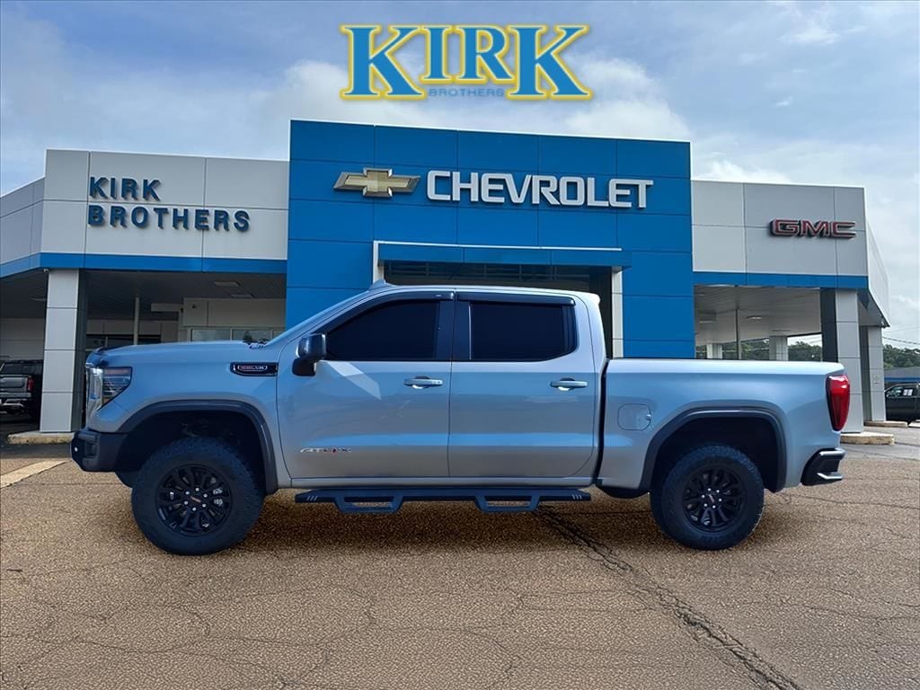 2023 GMC Sierra 1500 AT4X's photo