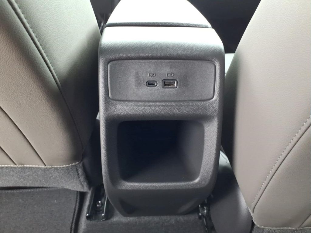 2026 Chevrolet Trax Activ - Photo 11