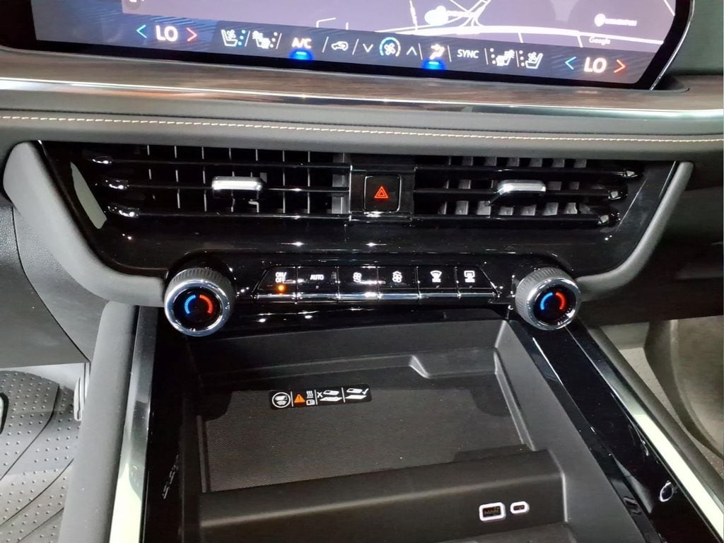 2026 Chevrolet Tahoe Premier - Photo 24
