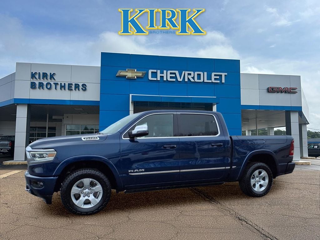 2023 RAM 1500 Limited 4x4 Crew Cab 5'7's photo