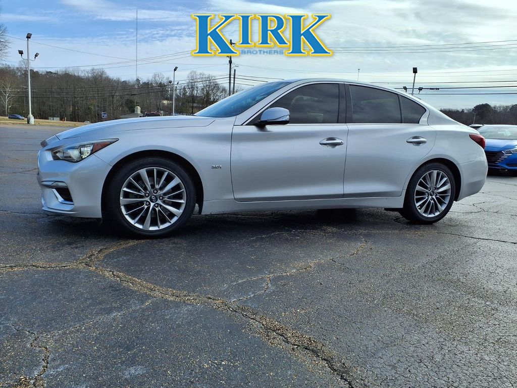 2018 INFINITI Q50 LUXE