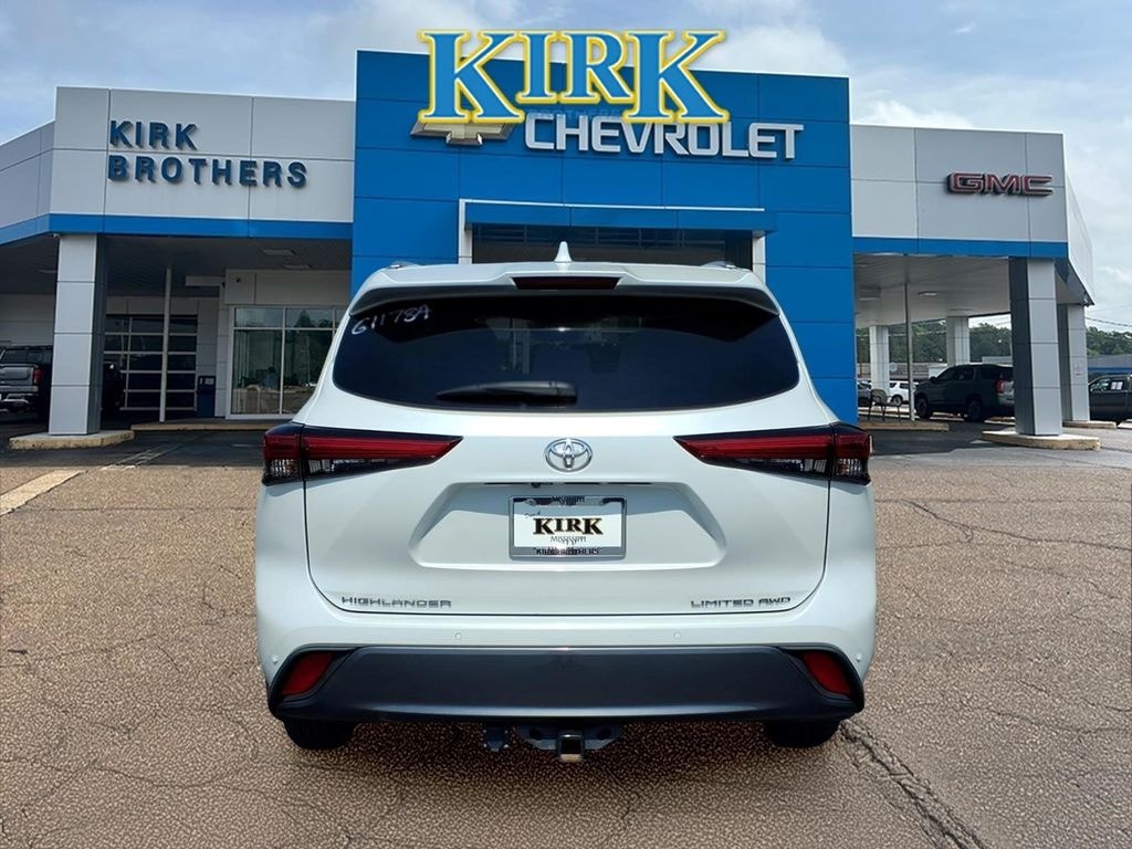 Used 2022 Toyota Highlander Limited SUV