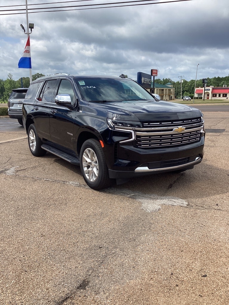 Used 2023 Chevrolet Tahoe Premier with VIN 1GNSCSKD9PR467992 for sale in Grenada, MS