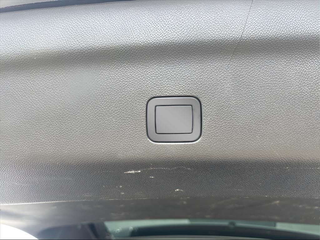 2023 GMC Yukon SLT - Photo 26