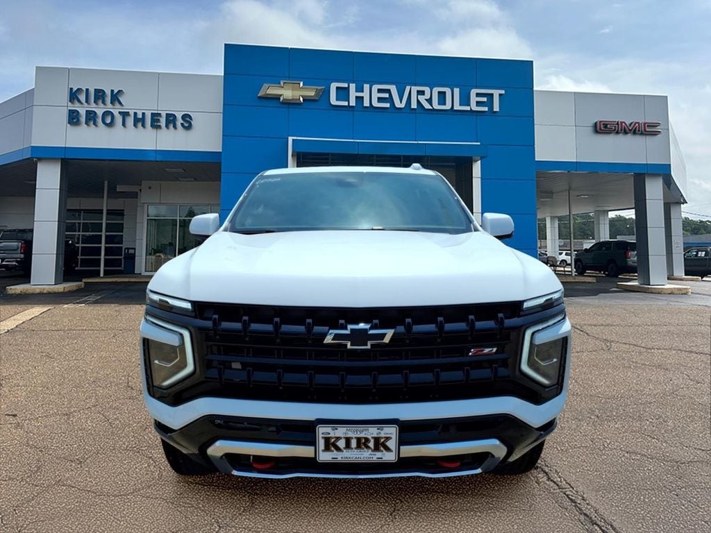 2026 Chevrolet Suburban Z71 - Photo 12
