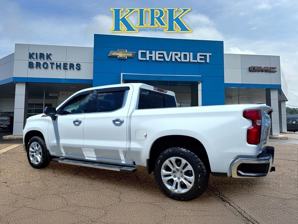 Used 2022 Chevrolet Silverado 1500 LTZ Truck Crew Cab