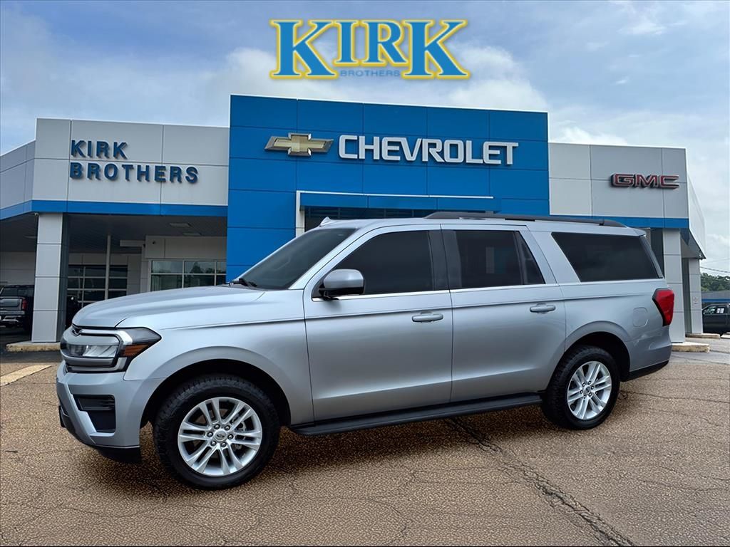 2024 Ford Expedition XLT's photo