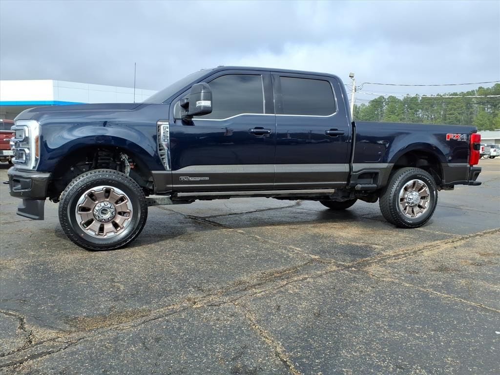 2025 Ford F-250 Super Duty King Ranch's photo