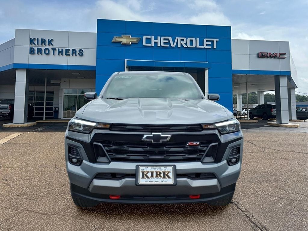 2026 Chevrolet Colorado Z71 - Photo 8