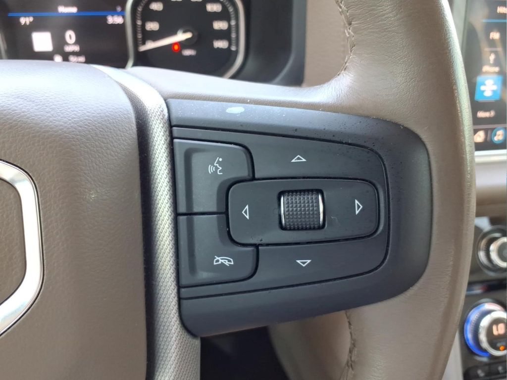 2021 GMC Yukon Denali - Photo 21