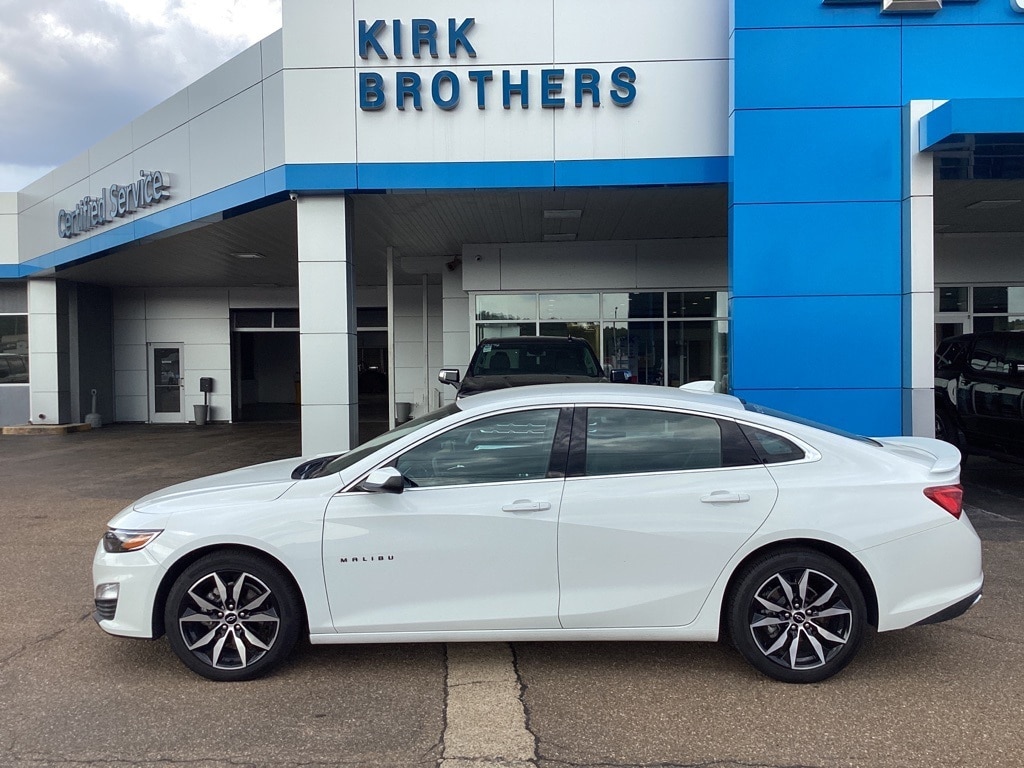 Used 2023 Chevrolet Malibu RS with VIN 1G1ZG5ST8PF150154 for sale in Grenada, MS