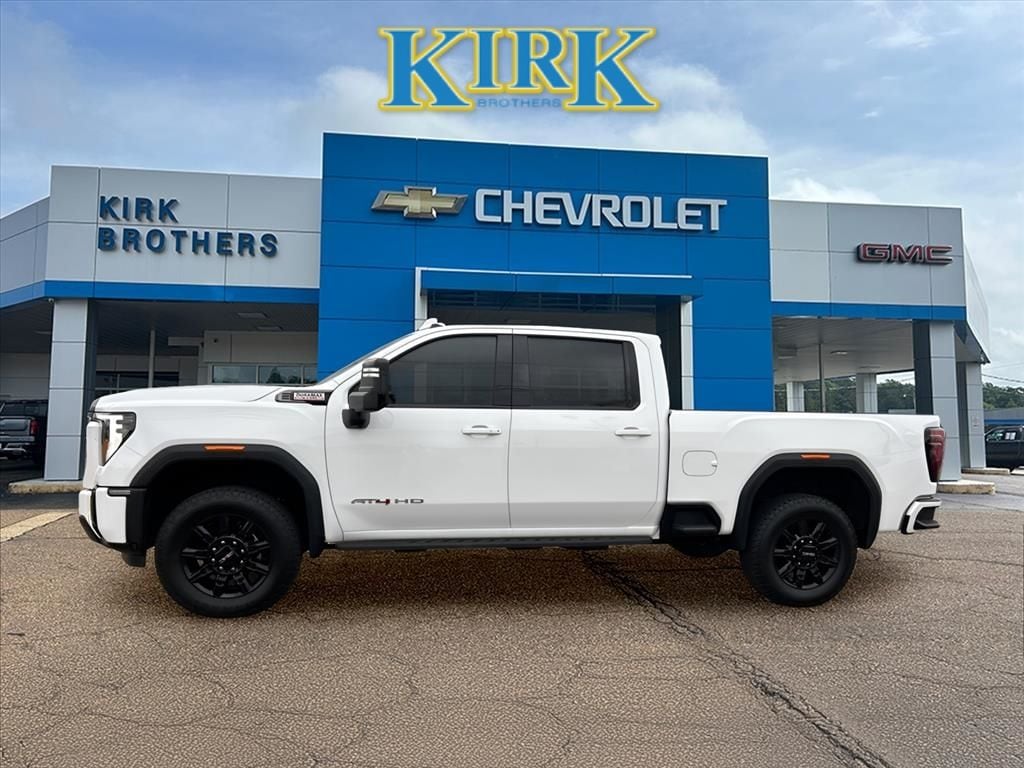 2024 GMC Sierra 2500HD AT4's photo