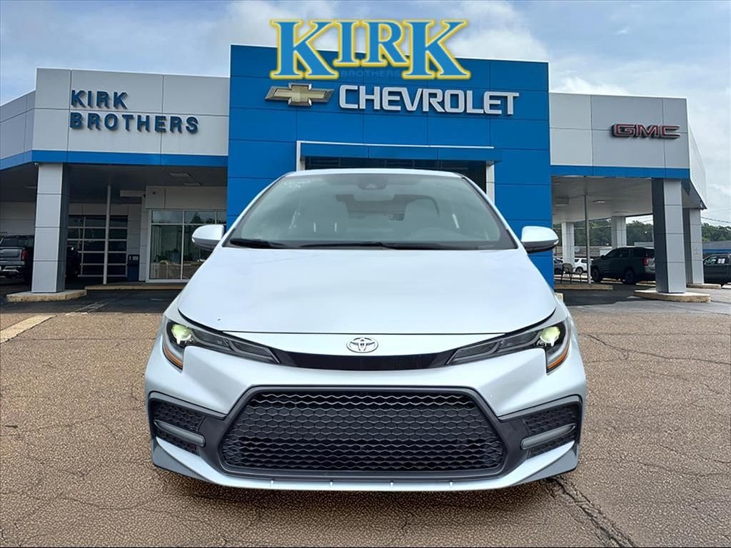 Used 2022 Toyota Corolla SE Sedan