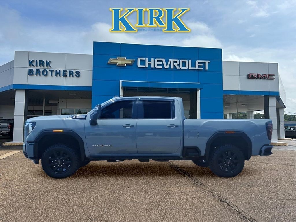 Used 2024 GMC Sierra 2500 HD AT4 Truck Crew Cab