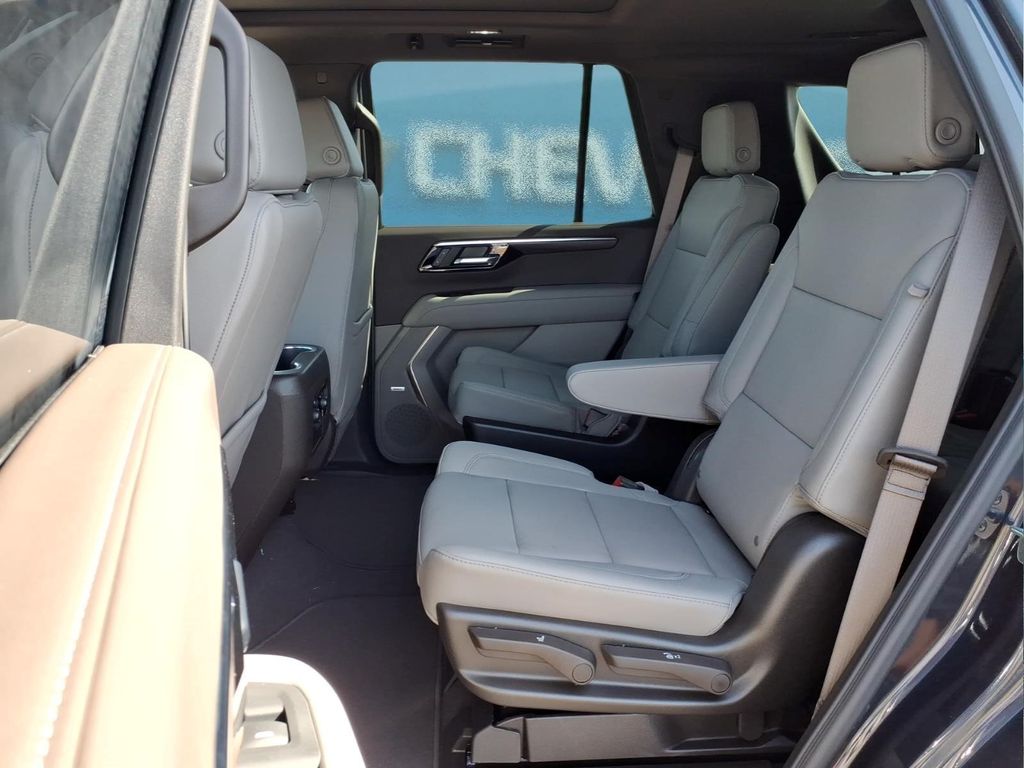 2026 Chevrolet Tahoe Z71 - Photo 17