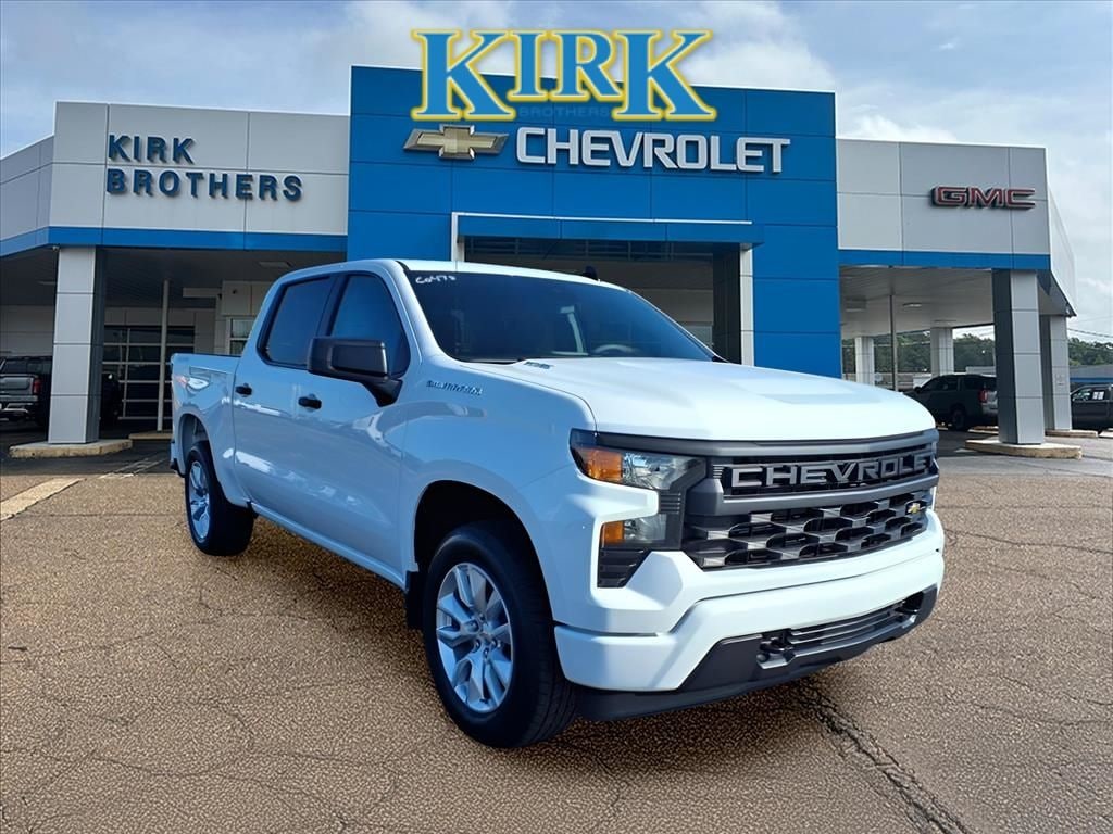New 2025 Chevrolet Silverado 1500 Custom Truck
