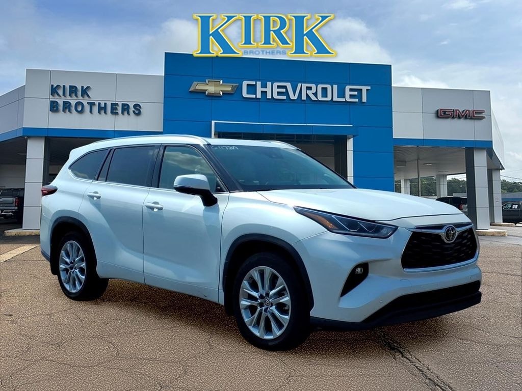 Used 2022 Toyota Highlander Limited SUV