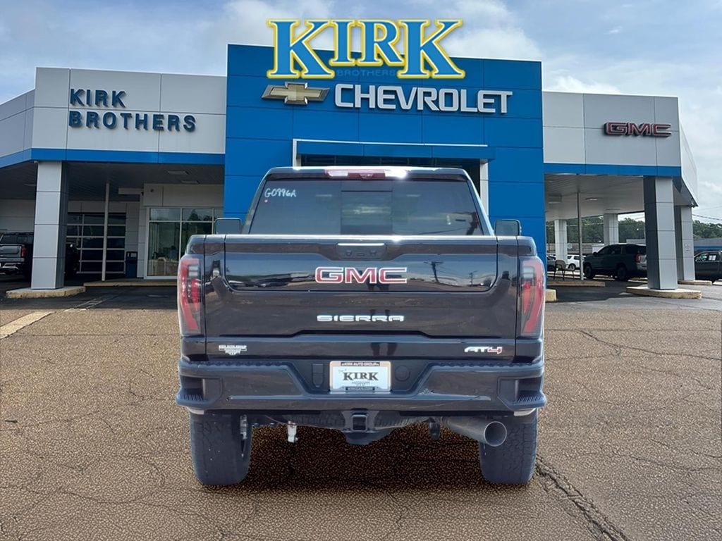 Used 2024 GMC Sierra 2500 HD AT4 Truck Crew Cab