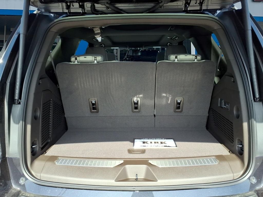 2026 Chevrolet Tahoe Z71 - Photo 14