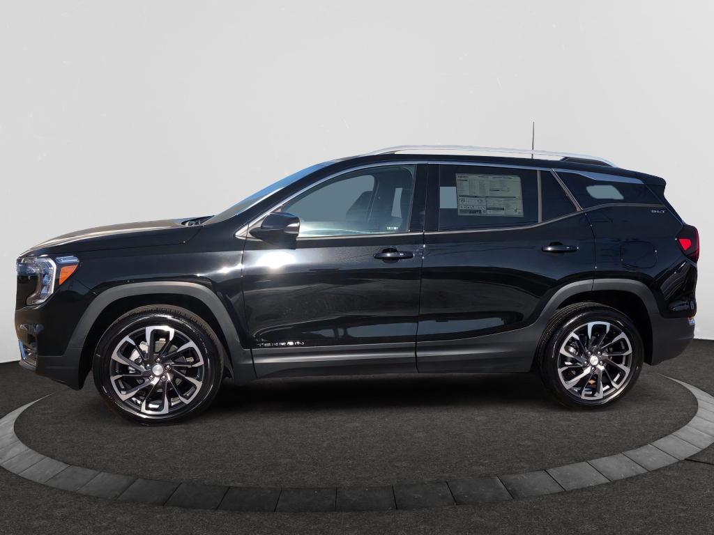 2024 Gmc Terrain SLT photo 2